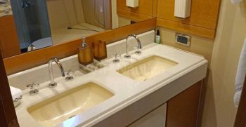 Azimut 70 (1)