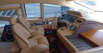 Azimut 70 (20)