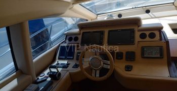 Azimut 70 (23)